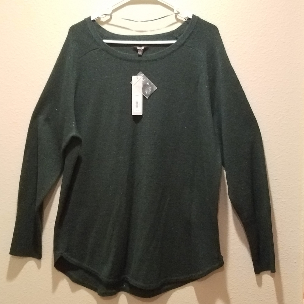 NWT Apt 9 sweater